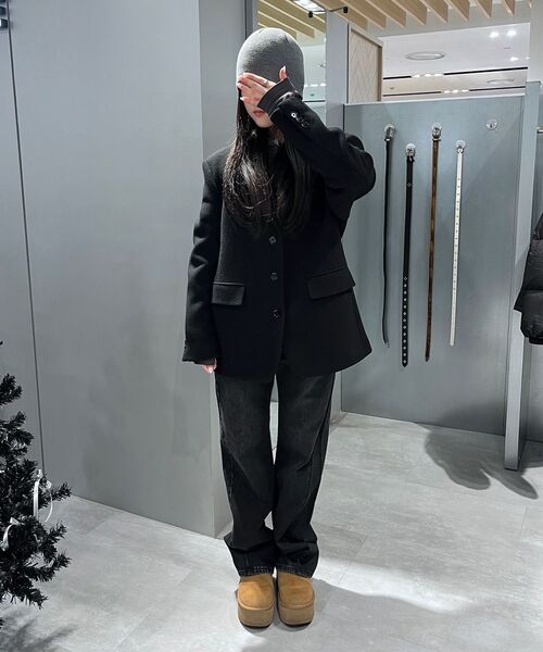 INSILENCE WOMEN(インサイレンスウーマン)の「ウールスリーボタンブレザーBLACK(テーラードジャケット・レディース・その他・SMALL/MEDIUM/X-SMALL)」の7枚目の写真