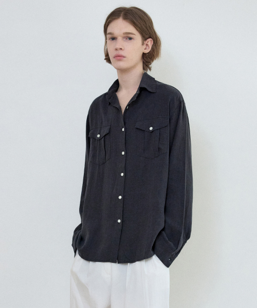 WEDNESDAY OASIS（ウェンズデーオアシス）の「フレンチツーポケットリネンシャツ_NAVY(WC25-SH03)（シャツ/ブラウス・メンズ・ネイビー・MEDIUM/LARGE）」の2枚目の写真