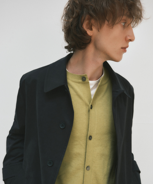 WEDNESDAY OASIS(ウェンズデーオアシス)の「クロップクルーネックニットカーディガン_オリーブ(WC25-KN63)(カーディガン/ボレロ・メンズ・オリーブ・MEDIUM/LARGE)」の3枚目の写真