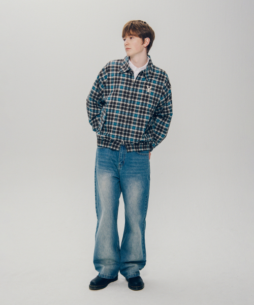 YALE(イェール)の「ストレートデニムパンツ_ブルー(デニムパンツ・レディース・その他・SMALL/MEDIUM/LARGE/X-LARGE)」の11枚目の写真