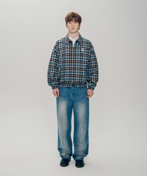 YALE(イェール)の「ストレートデニムパンツ_ブルー(デニムパンツ・レディース・その他・SMALL/MEDIUM/LARGE/X-LARGE)」の12枚目の写真