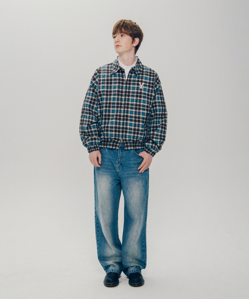 YALE(イェール)の「ストレートデニムパンツ_ブルー(デニムパンツ・レディース・その他・SMALL/MEDIUM/LARGE/X-LARGE)」の16枚目の写真