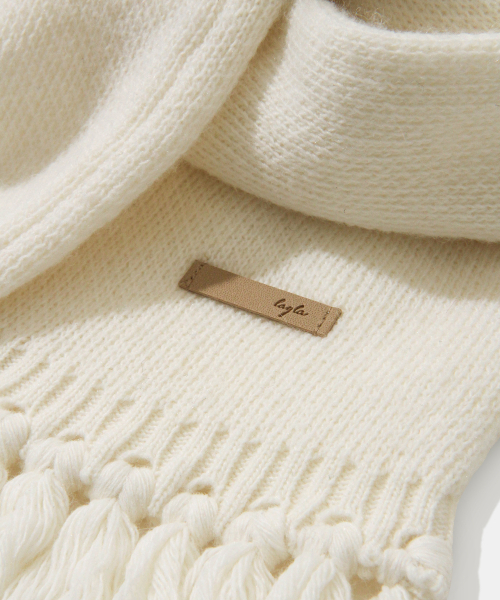 Diamond Layla（ダイアモンドレイラ）の「Baby Alpaca & Ramswool Tassel Muffler M7 Pure Ivory（マフラー・レディース・その他・ONE SIZE）」の2枚目の写真