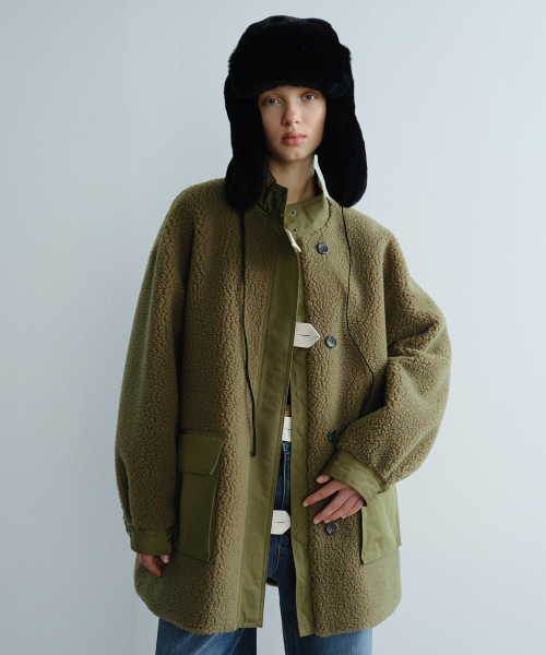 EN OR(エンオール)の「OVERSIZED POCKET FLEECE COAT - KHAKI(チェスターコート・レディース・その他・F)」の3枚目の写真