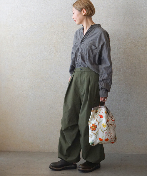 JOURNAL STANDARD LUXE(ジャーナルスタンダード ラックス)の「リップストップ カーゴパンツ(カーゴパンツ・レディース・カーキ/ブラック・MEDIUM/SMALL)」の11枚目の写真