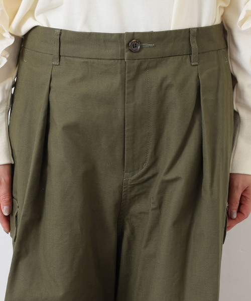 JOURNAL STANDARD LUXE(ジャーナルスタンダード ラックス)の「リップストップ カーゴパンツ(カーゴパンツ・レディース・カーキ/ブラック・MEDIUM/SMALL)」の17枚目の写真