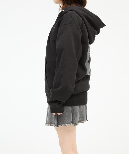 ZOZO（ゾゾ）の「コレサワ BLACK COLLECTION by ZOZOTOWN　れ子ちゃんラメジップアップフーディ（パーカー・レディース・ブラック・LL/L/M）」の9枚目の写真
