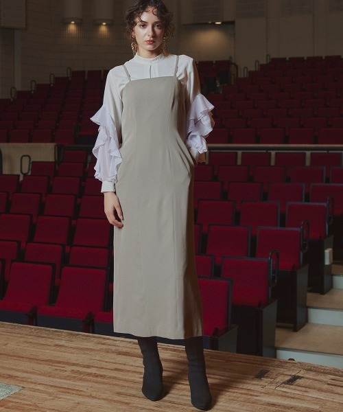 Callarus（カラルス）の「<単品>ラッフルデザイン袖ブラウス〔Callarus〕（シャツ/ブラウス・レディース・ブラック/オフホワイト・S/M/L/LL/3L）」の5枚目の写真