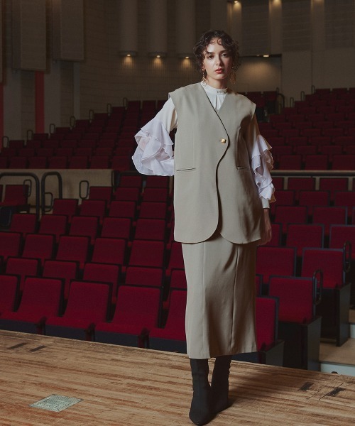 Callarus（カラルス）の「<単品>ラッフルデザイン袖ブラウス〔Callarus〕（シャツ/ブラウス・レディース・ブラック/オフホワイト・S/M/L/LL/3L）」の11枚目の写真