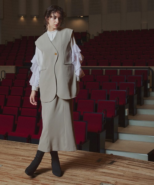 Callarus（カラルス）の「<単品>ラッフルデザイン袖ブラウス〔Callarus〕（シャツ/ブラウス・レディース・ブラック/オフホワイト・S/M/L/LL/3L）」の12枚目の写真