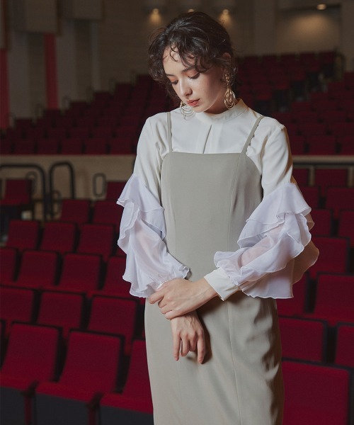 Callarus（カラルス）の「<単品>ラッフルデザイン袖ブラウス〔Callarus〕（シャツ/ブラウス・レディース・ブラック/オフホワイト・S/M/L/LL/3L）」の4枚目の写真