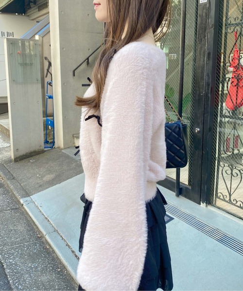 INGNI(イング)の「ベロアリボン付フェザーニット(ニット/セーター・レディース・チャコールグレー×ブラック/ホワイト×ブラック/ピンク系7・M)」の21枚目の写真