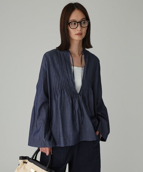 BABYLONE(バビロン)の「ピンタックデニムシャツ(シャツ/ブラウス・レディース・ダークブルー/ブルー・フリー)」の12枚目の写真