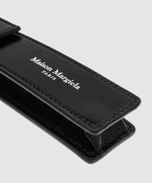 Maison Margiela（メゾンマルジェラ）の「ALTRA PICCOLA PELLET（キーホルダー・メンズ・ブラック・UNI）」の4枚目の写真