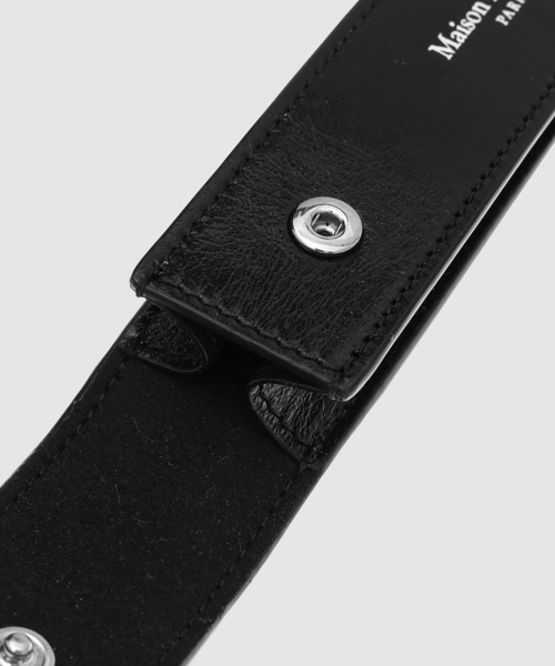 Maison Margiela（メゾンマルジェラ）の「ALTRA PICCOLA PELLET（キーホルダー・メンズ・ブラック・UNI）」の5枚目の写真