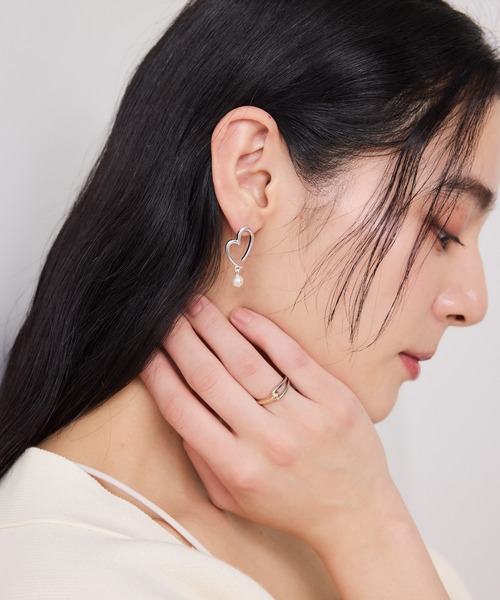 VIS（ビス）の「揺れパールハートピアス（ピアス（両耳用）・レディース・シルバー/ゴールド・FREE）」の6枚目の写真