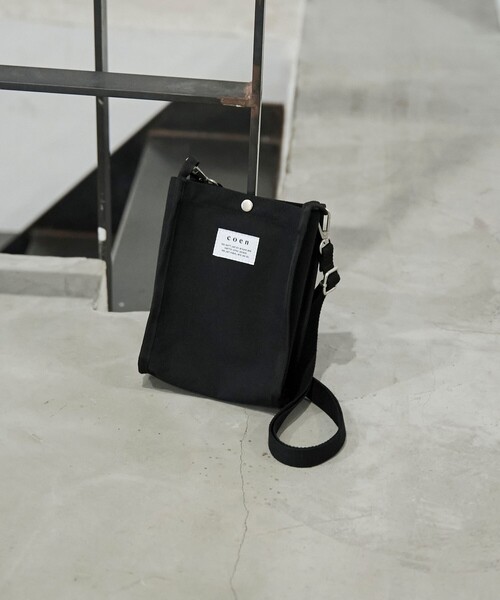 SMITH'S（スミス）の「PVCキャンバスミニショルダーバッグ（ショルダーバッグ・メンズ・ライム/ブラック/オフホワイト・FREE）」の2枚目の写真