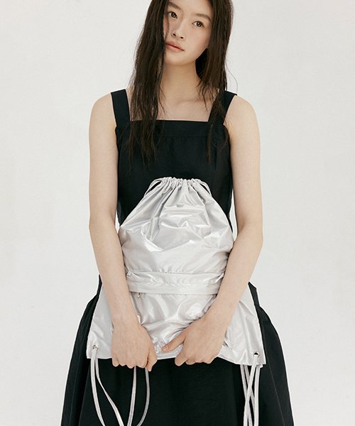 LINGSEOUL(リングソウル)の「string backpack-silver(バックパック/リュック・レディース・その他・FREE)」の1枚目の写真