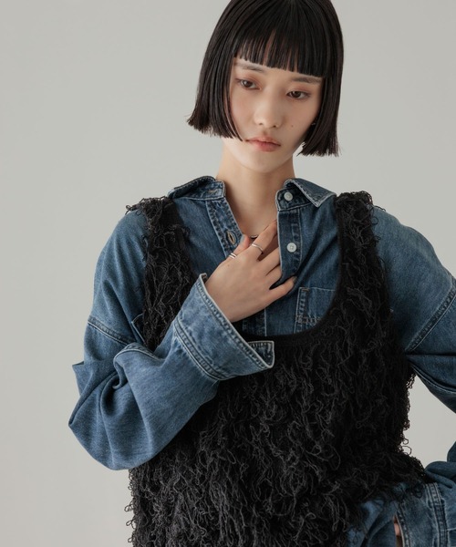 LOWRYS FARM(ローリーズファーム)の「2WAYフリンジベスト 644658(ベスト・レディース・グレー/ブラック/アイボリー・FREE)」の1枚目の写真