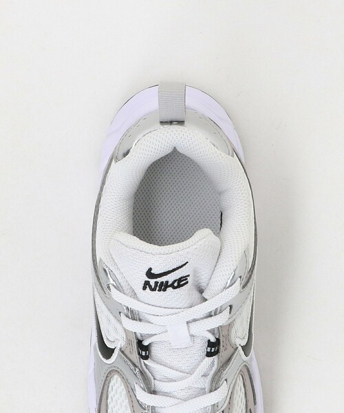 NIKE(ナイキ)の「<NIKE>ナイキ V5 RNR スニーカー / キッズ 17cm-22cm(スニーカー・キッズ・ホワイト・19cm/21cm/22cm/18cm/17cm/20cm)」の7枚目の写真