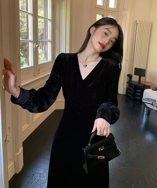 セール】ベルベットVネックロングドレス（ワンピース）｜AsheKsha