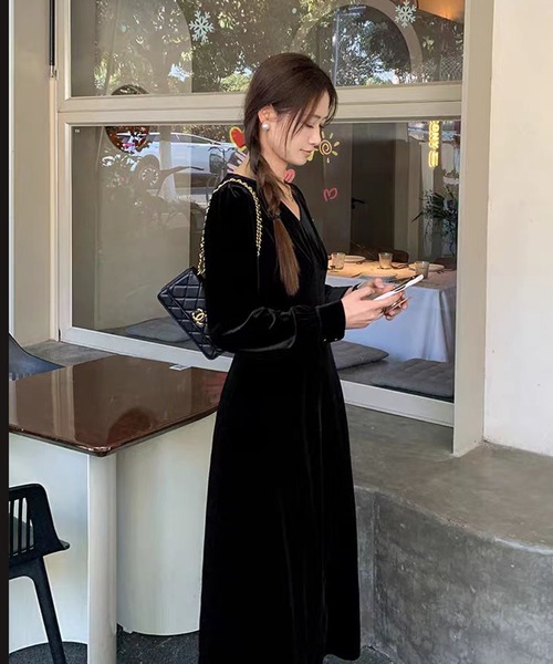 セール】ベルベットVネックロングドレス（ワンピース）｜AsheKsha