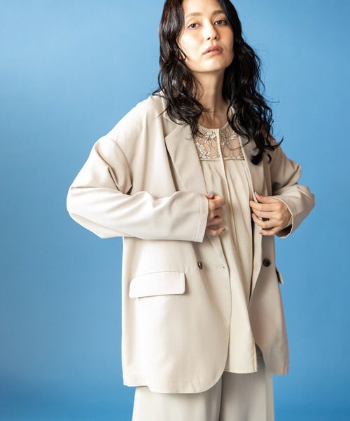 OSMOSIS(オズモーシス)の「バックタックジャケット(テーラードジャケット・レディース・ブラック/グレイッシュベージュ/ライトベージュ・ONE SIZE)」の14枚目の写真