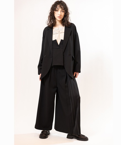 OSMOSIS(オズモーシス)の「バックタックジャケット(テーラードジャケット・レディース・ブラック/グレイッシュベージュ/ライトベージュ・ONE SIZE)」の17枚目の写真