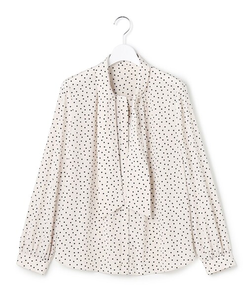 23区(ニジュウサンク)の「ランダムドットプリント タックブラウス(シャツ/ブラウス・レディース・ベージュ系5/ネイビー系5・40/38)」の7枚目の写真