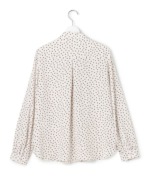 23区(ニジュウサンク)の「ランダムドットプリント タックブラウス(シャツ/ブラウス・レディース・ベージュ系5/ネイビー系5・40/38)」の9枚目の写真