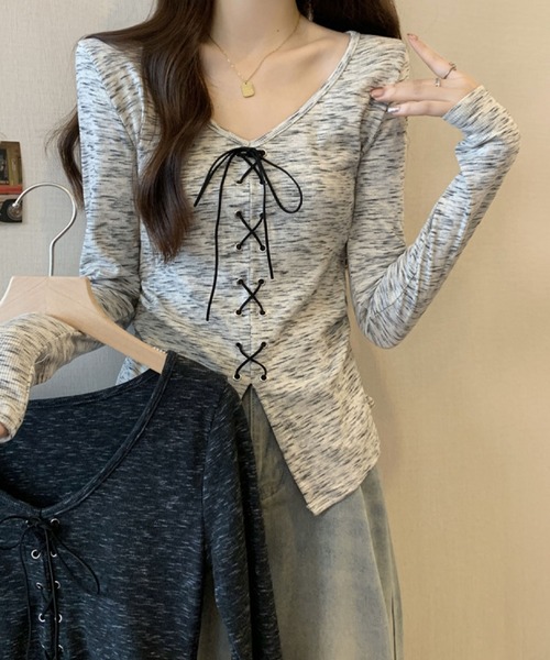 2ly2(トゥーリートゥー)の「レースアップデザインVネックトップス(Tシャツ/カットソー・レディース・グレー・FREE)」の10枚目の写真