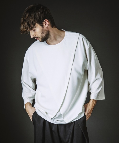 NO ID.（ノーアイディ）の「【NO ID.】Slit Layered 8-Sleeve Big T-shirt / スリット レイヤード 8分袖 ビッグ Tシャツ（Tシャツ/カットソー・メンズ・ブラック/グレー/ホワイト・ONE SIZE）」の7枚目の写真