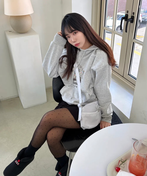 COSO（コソ）の「CCレインボーホースフードパーカー（ライトグレー）（パーカー・レディース・ライトグレー・2/1）」の5枚目の写真