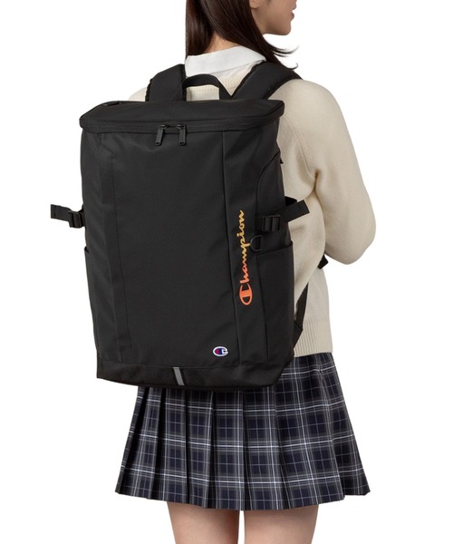 Champion(チャンピオン)の「チャンピオン リュックサック ボックス型 通学 68901(バックパック/リュック・メンズ・ブラック/オレンジ系その他/ブルー系その他・FREE)」の1枚目の写真