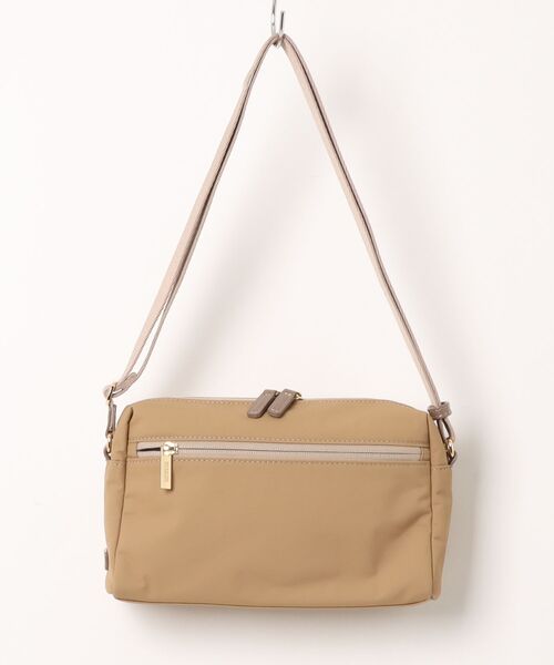MACKINTOSH PHILOSOPHY（ﾏｯｷﾝﾄｯｼｭ ﾌｨﾛｿﾌｨｰ）の「ショルダーバッグ マッキントッシュ6W06  3L フロントポケット 19132（ショルダーバッグ・メンズ・ベージュ/ブラック/グレー・FREE）」の3枚目の写真