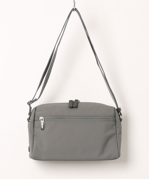 MACKINTOSH PHILOSOPHY（ﾏｯｷﾝﾄｯｼｭ ﾌｨﾛｿﾌｨｰ）の「ショルダーバッグ マッキントッシュ6W06  3L フロントポケット 19132（ショルダーバッグ・メンズ・ベージュ/ブラック/グレー・FREE）」の2枚目の写真