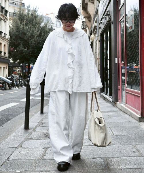 JOURNAL STANDARD LUXE（ジャーナルスタンダード　ラックス）の「80コットンローンフリルブラウス（シャツ/ブラウス・レディース・ホワイト/ブラック・FREE）」の16枚目の写真