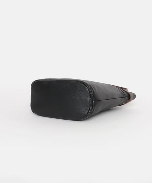 RODE SKO(ロデスコ)の「『別注』BEAURE×RODESKO カウレザーベルトデザイントートバッグ(トートバッグ・レディース・ブラック系その他/ホワイト系その他・ONE)」の16枚目の写真
