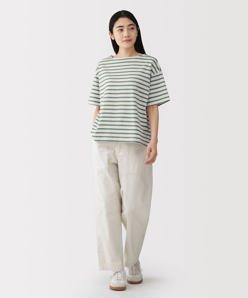 無印良品(ムジルシリョウヒン)の「婦人 引き揃え天竺編みボートネック半袖Tシャツ(Tシャツ/カットソー・レディース・ブルー系/ライトグレー系/ブラウン系/ライトオレンジ系/スモーキーグリーン系/ネイビー系・S/M/L/XL)」の18枚目の写真