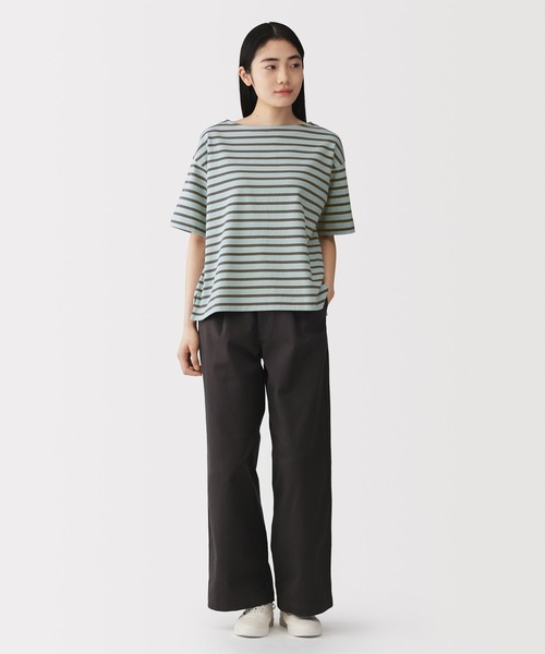 無印良品(ムジルシリョウヒン)の「婦人 引き揃え天竺編みボートネック半袖Tシャツ(Tシャツ/カットソー・レディース・ブルー系/ライトグレー系/ブラウン系/ライトオレンジ系/スモーキーグリーン系/ネイビー系・S/M/L/XL)」の20枚目の写真