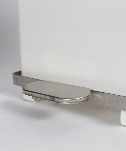 DULTON(ダルトン)の「PEDAL BIN 90L WHITE/ゴミ箱 90L(ダストボックス・メンズ・ホワイト・90L)」の12枚目の写真