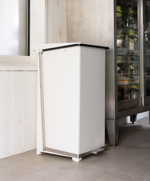 DULTON(ダルトン)の「PEDAL BIN 90L WHITE/ゴミ箱 90L(ダストボックス・メンズ・ホワイト・90L)」の15枚目の写真