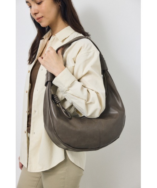 AZUL by moussy(アズールバイマウジー)の「ハーフムーンショルダーバッグ(ショルダーバッグ・レディース・オリーブ/ブラック・FREE)」の22枚目の写真
