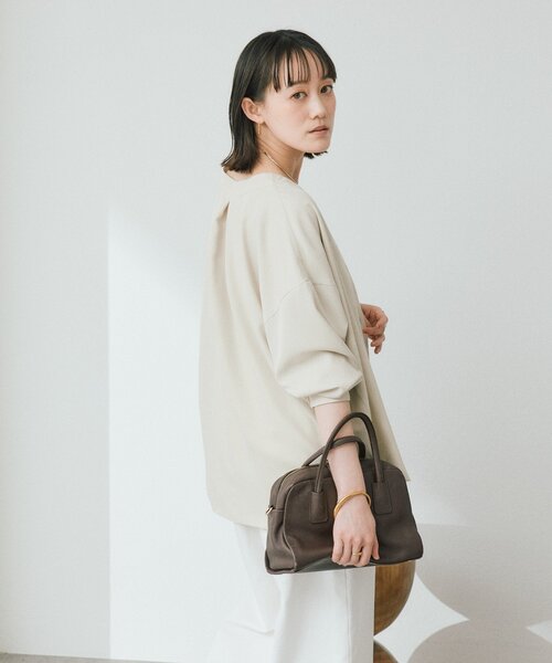 RIVE DROITE（リヴドロワ）の「【女性らしい抜け感】メタルボタンノーカラーブラウス（シャツ/ブラウス・レディース・ミント/チャコールグレー/ライトベージュ・FREE）」の20枚目の写真