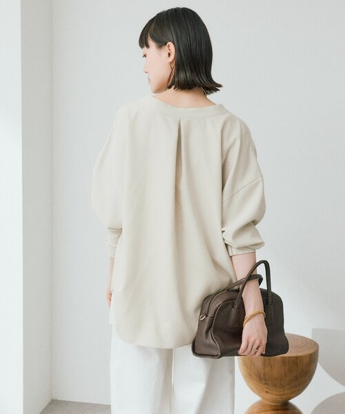 RIVE DROITE（リヴドロワ）の「【女性らしい抜け感】メタルボタンノーカラーブラウス（シャツ/ブラウス・レディース・ミント/チャコールグレー/ライトベージュ・FREE）」の21枚目の写真