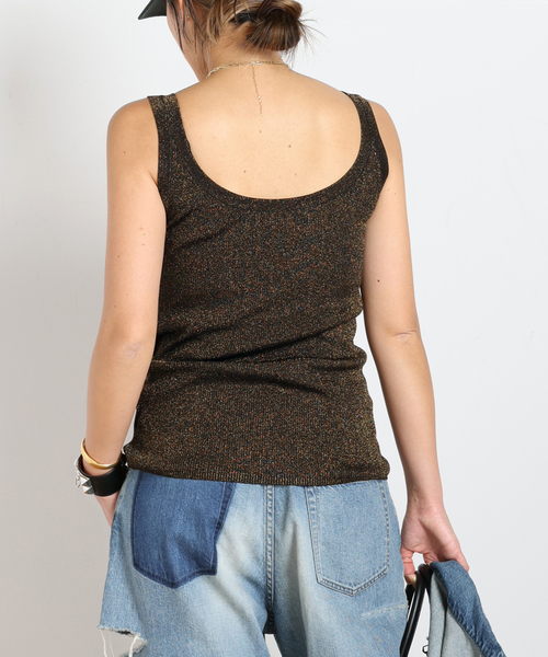 AP STUDIO(エーピーストゥディオ)の「メタリックリブニット(ブラック)(タンクトップ・レディース・ブラック・FREE)」の3枚目の写真