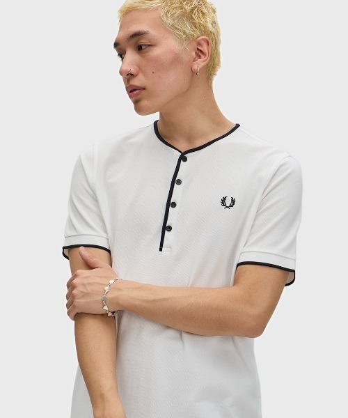 Four Button Henley T-Shirt／4つボタンヘンリーネックTシャツ（T