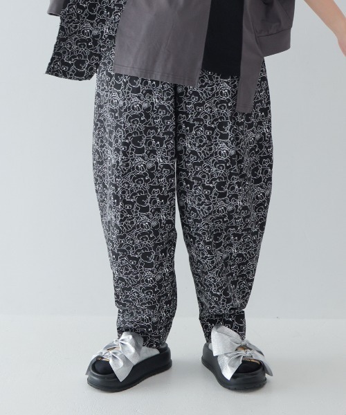 unica(ユニカ)の「many Bearテーパードパンツ laides(その他パンツ・レディース・オフホワイト/ブラック・F)」の2枚目の写真