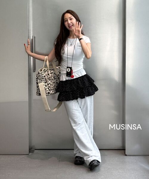 LUVISTRUE（ラヴイズトゥルー）の「IM PATTERN FRILL PANTS(LIGHT GRAY)（その他パンツ・レディース・その他・FREE）」の6枚目の写真