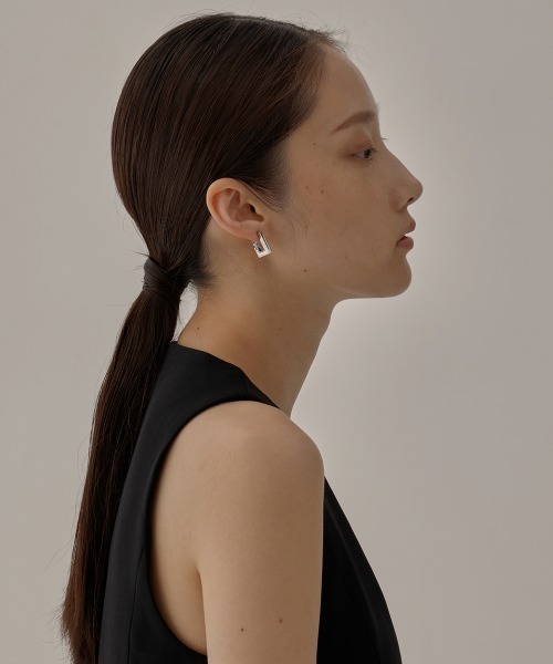 AFFECT(アフェクト)の「Every “Rectangle” Earring(イヤリング・レディース・シルバー/ゴールド・FREE)」の5枚目の写真